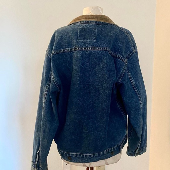 Vintage 1990’s medium blue jean jacket with casino embroidery & corduroy collar - Picture 3 of 5